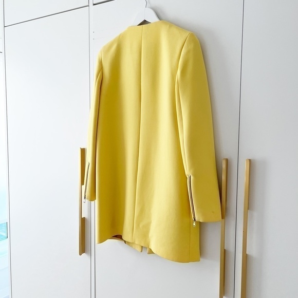 gorgeous Zara Jacket with zippers - Picture 11 of 17